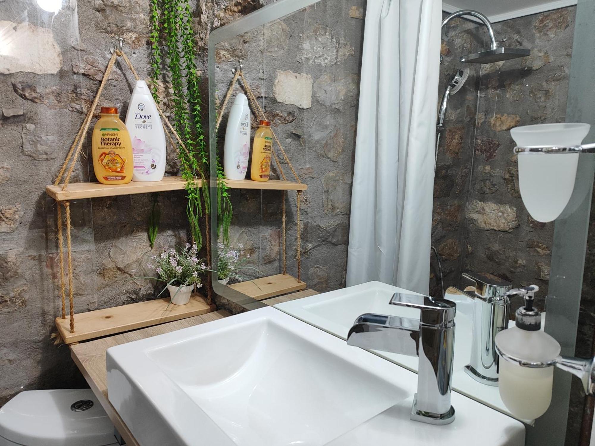 Naupactus Unique Harbor Apartment In A Stone House! Nafpaktos Exterior photo